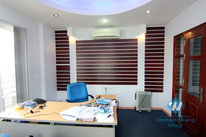 Beautiful House-office for rent in Tay Ho area, Ha Noi city 